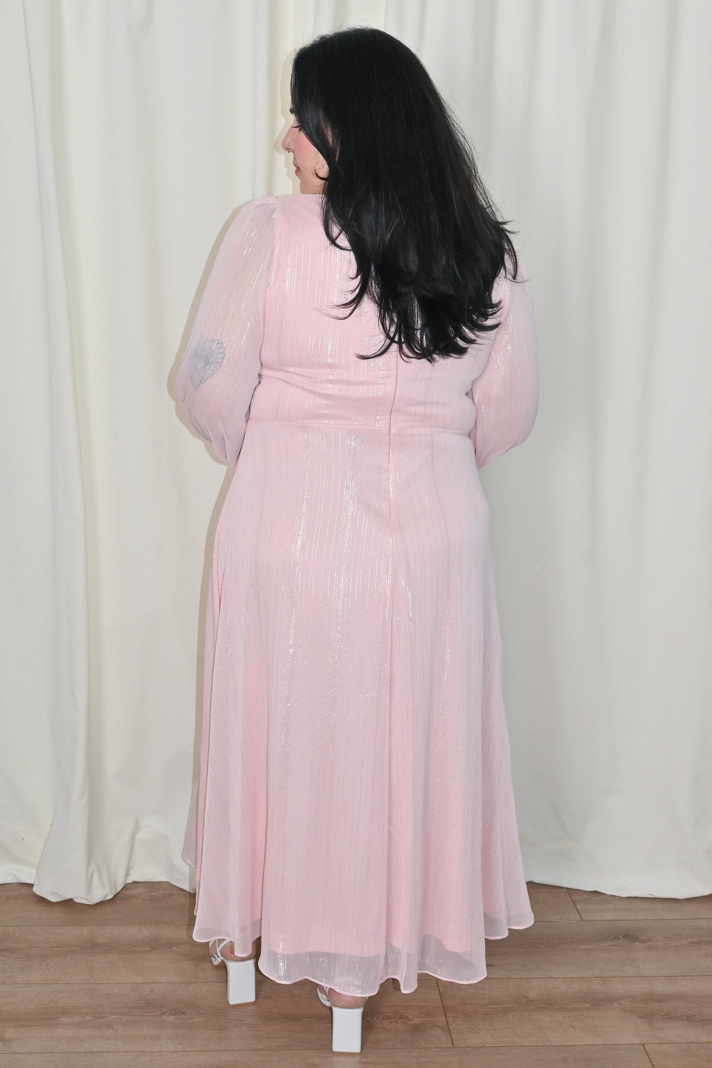 Selira | Blush Radiance Midi Dress