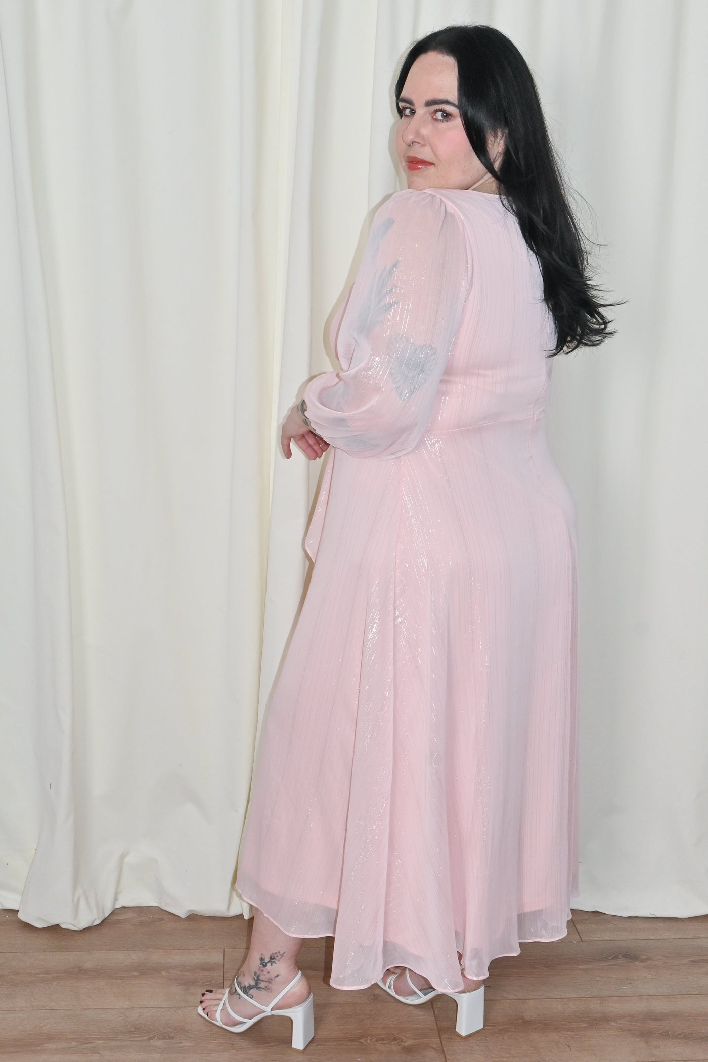 Selira | Blush Radiance Midi Dress