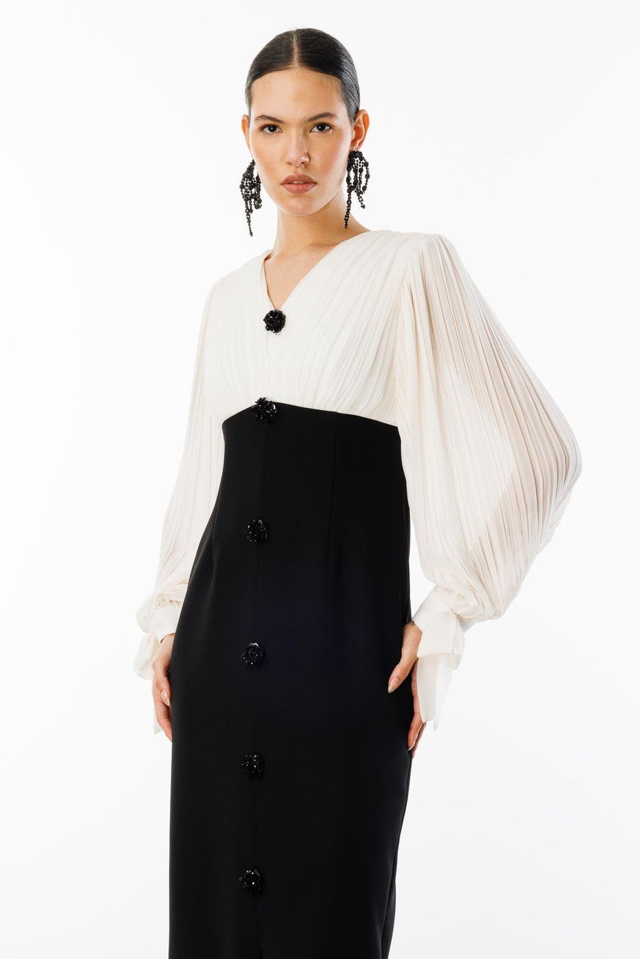 Noira Two-Tone Pleats Midi Dress